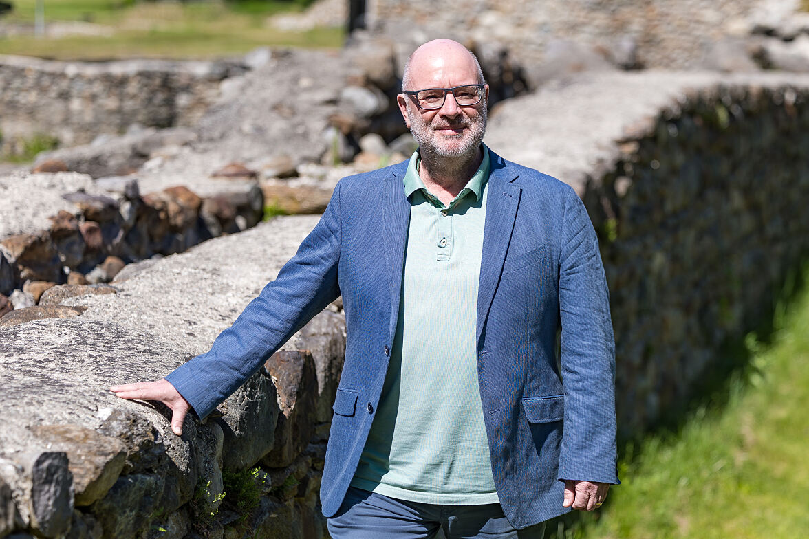 Andreas Rudigier, Direktor der Tiroler Landesmuseen, in Aguntum Lienz